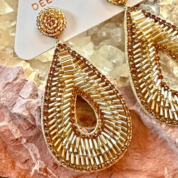 NWT Deepa Gurnani Beaded Gold Crystal Hoop Chandeliers - Picture 9 of 15